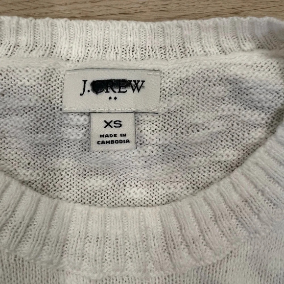 J crew crew neck beach sweater NWT
Size x small
White - Picture 6 of 6